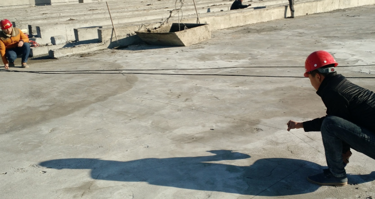 定位、彈基準線、試鋪