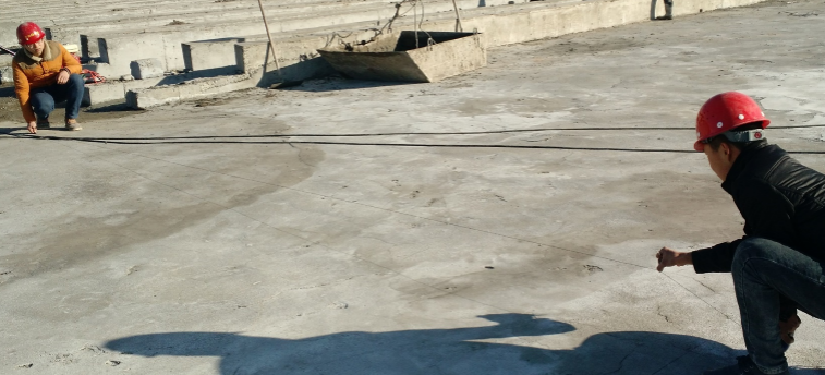 定位、彈基準線、試鋪