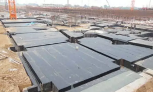 防水層開裂、漏水